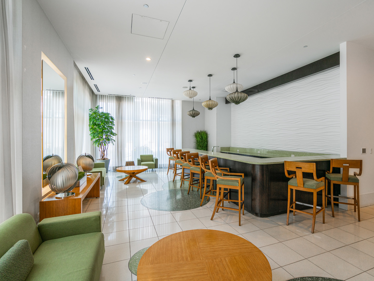 123 S GREEN Street Unit: 703B