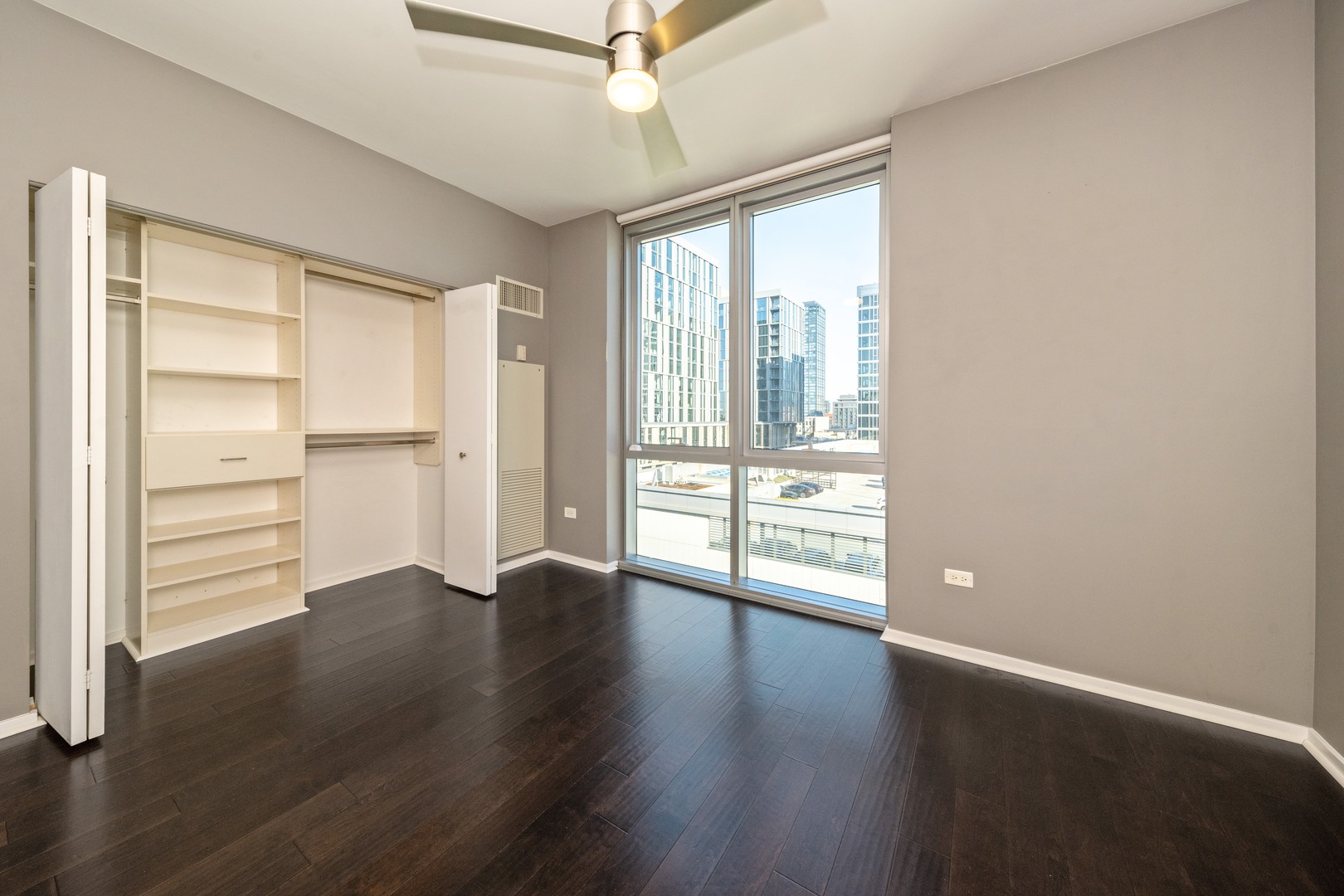 123 S GREEN Street Unit: 703B