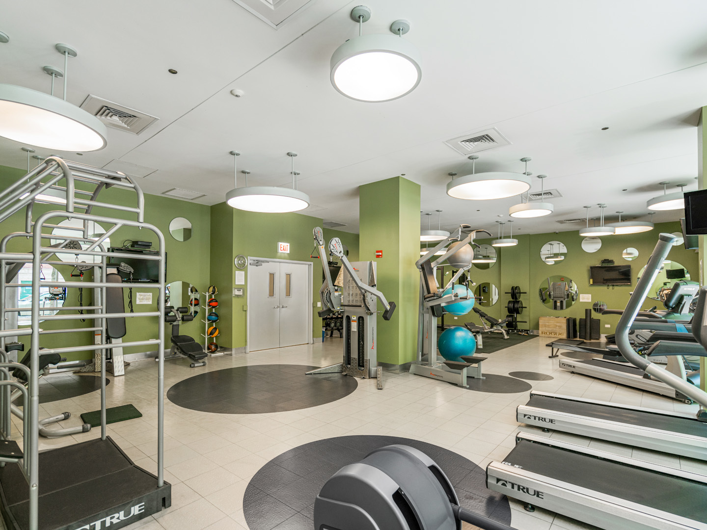 123 S GREEN Street Unit: 703B