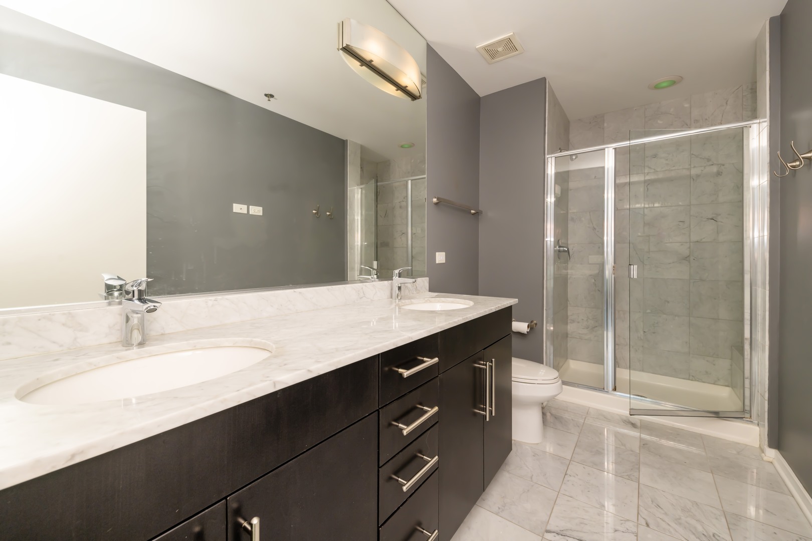 123 S GREEN Street Unit: 703B