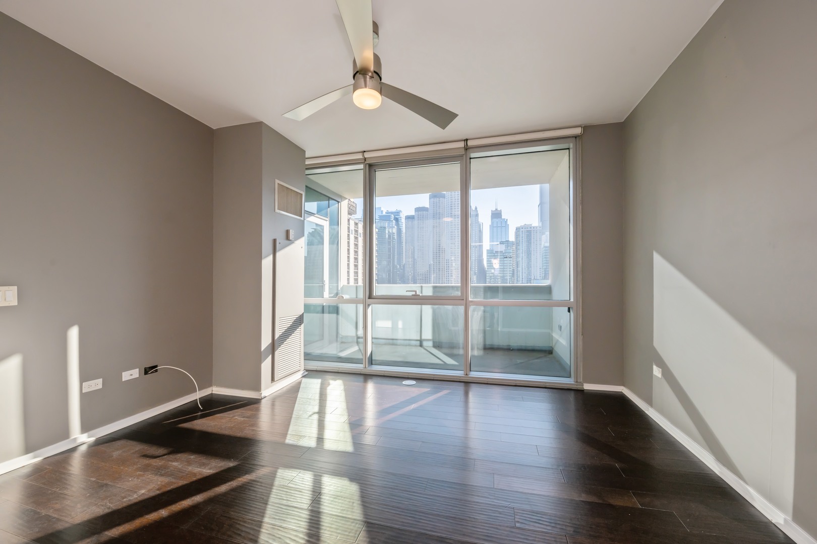 123 S GREEN Street Unit: 703B