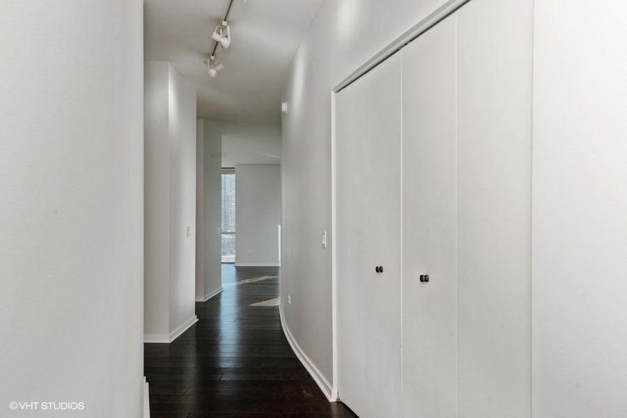 123 S GREEN Street Unit: 703B