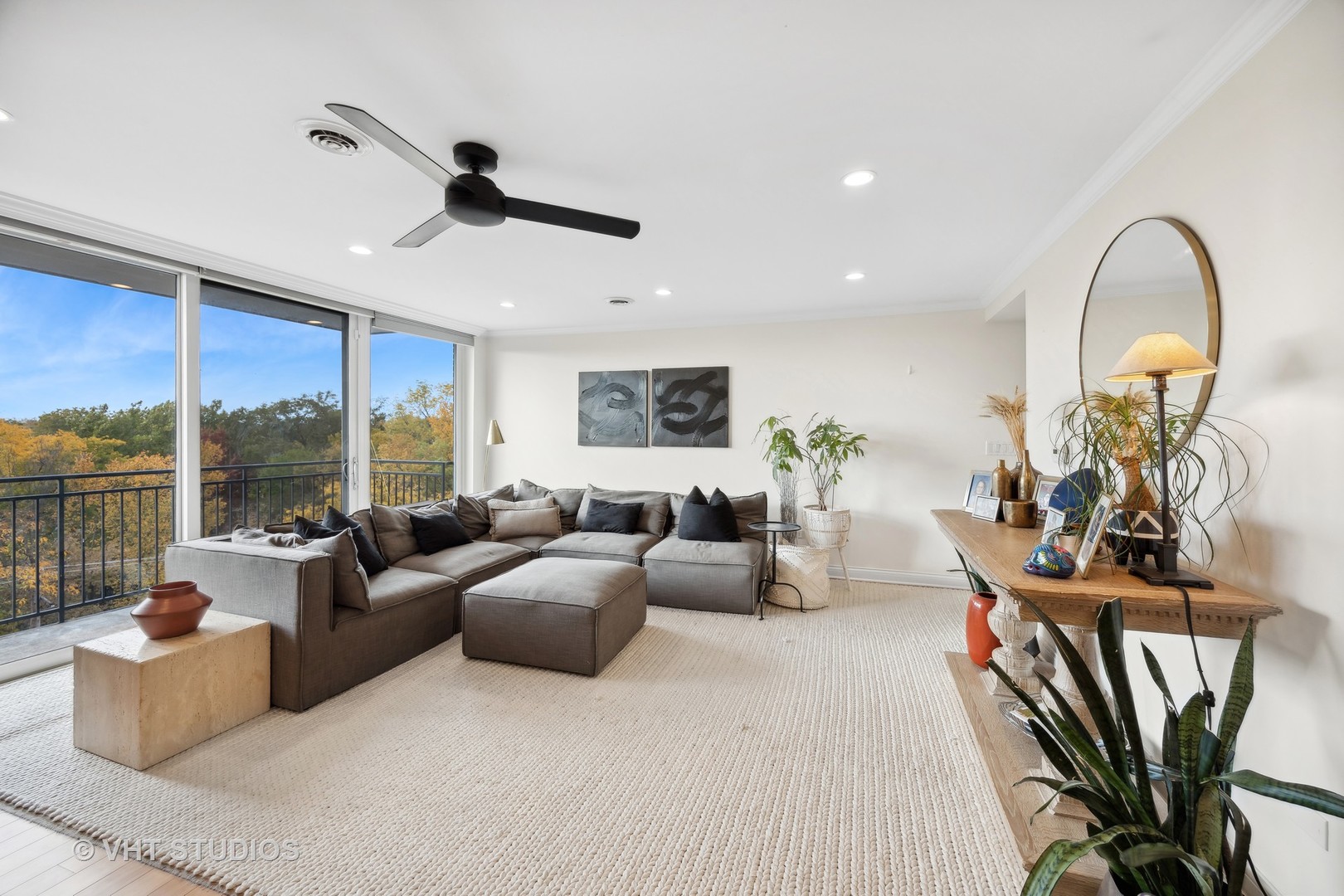 424 Park Avenue Unit: 602