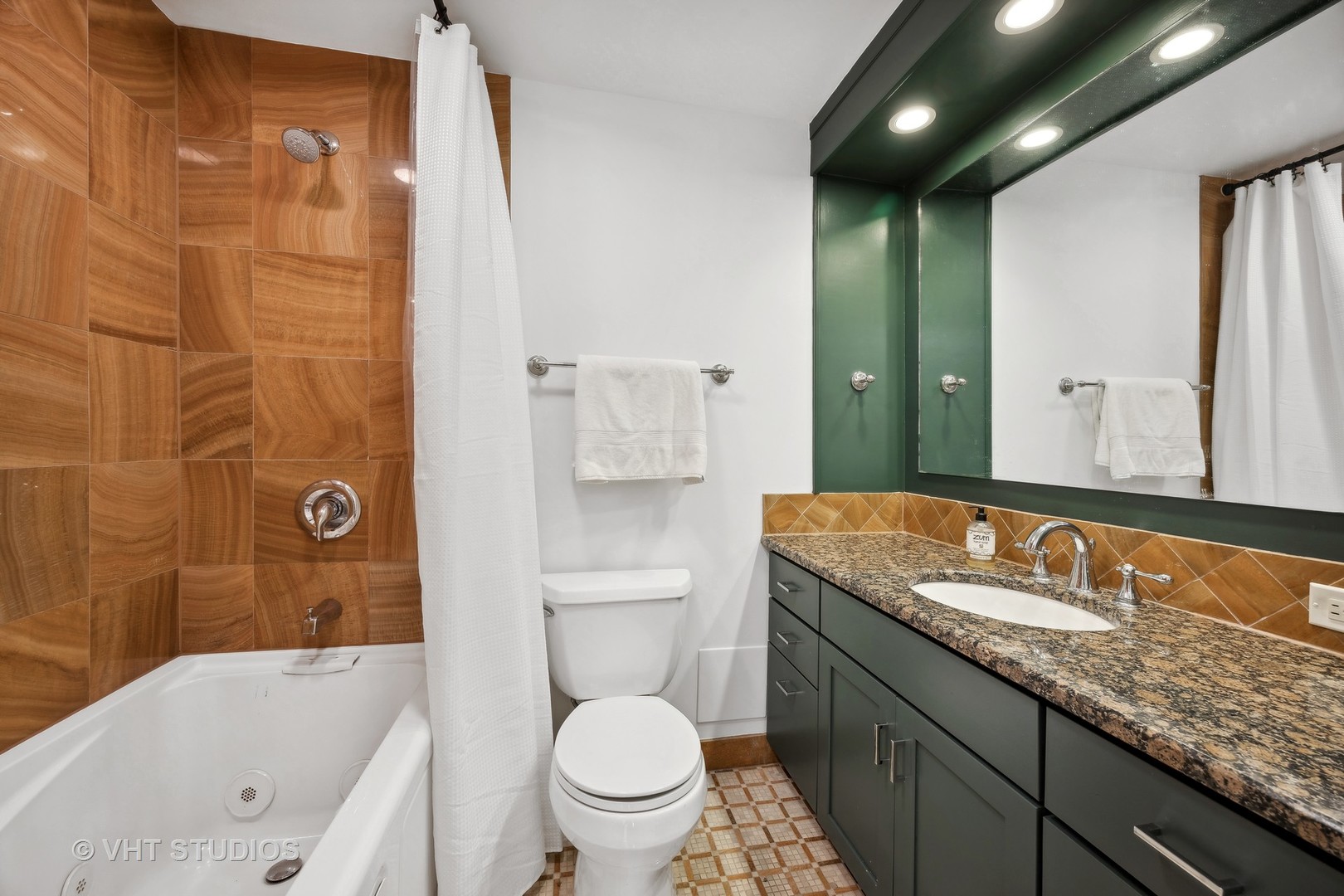 424 Park Avenue Unit: 602