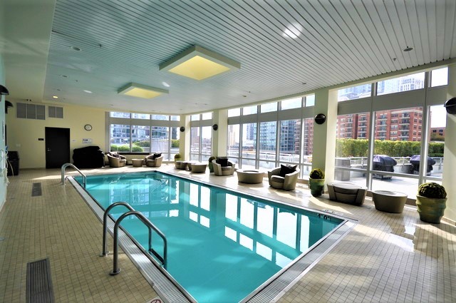 1211 S Prairie Avenue Unit: 6201
