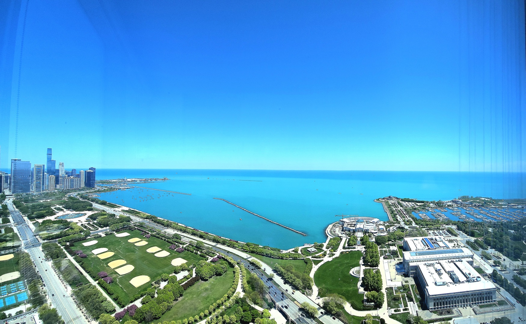 1211 S Prairie Avenue Unit: 6201