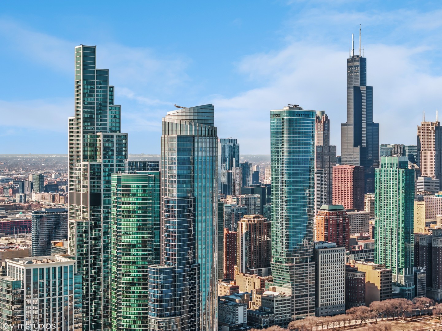 1211 S Prairie Avenue Unit: 6201