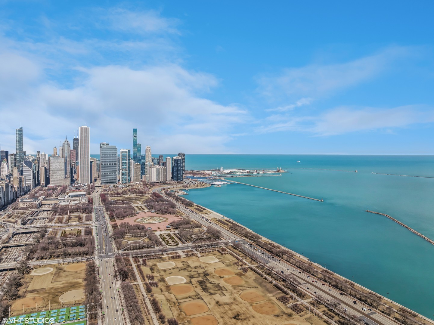 1211 S Prairie Avenue Unit: 6201