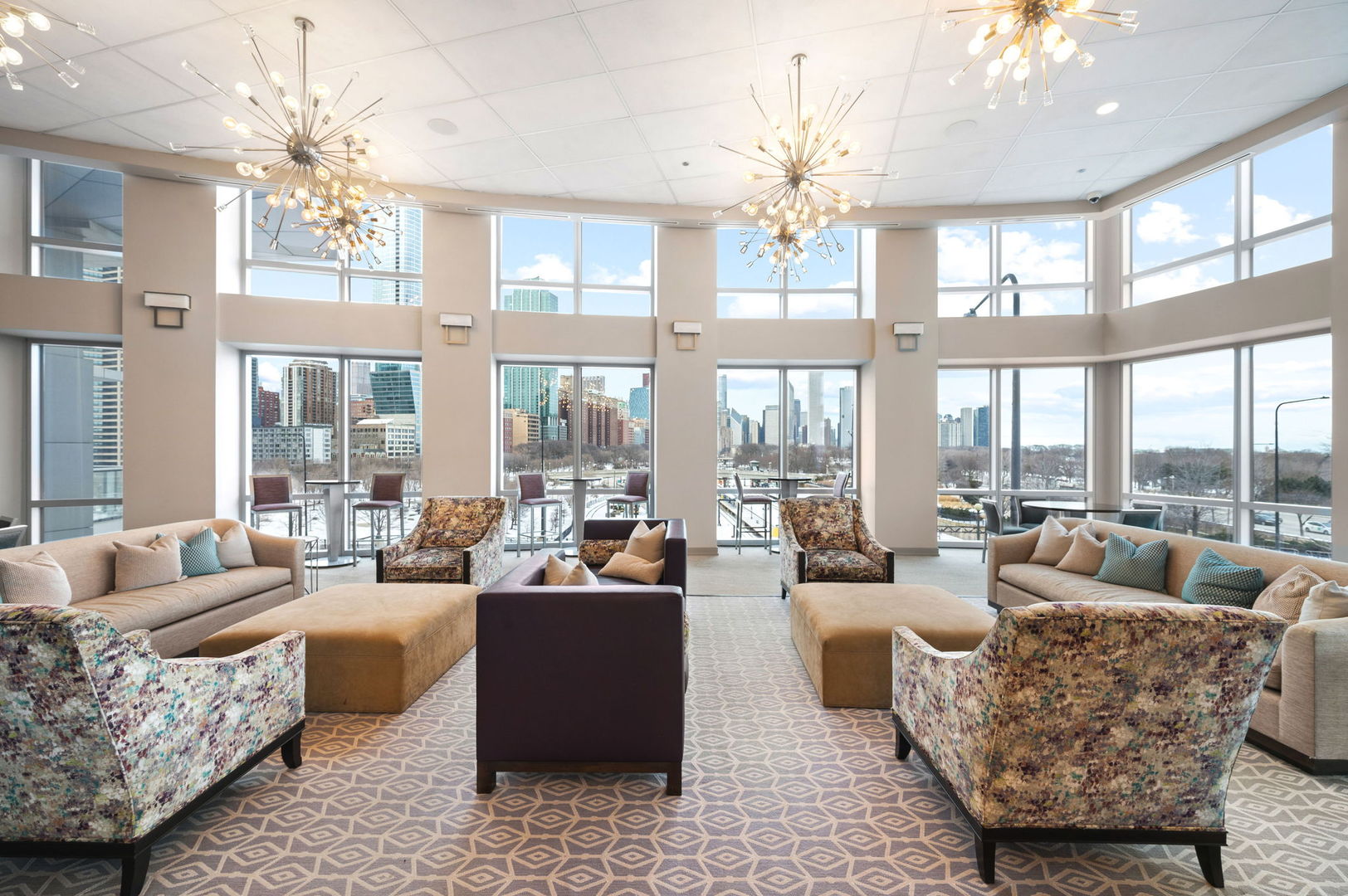 1211 S Prairie Avenue Unit: 6201