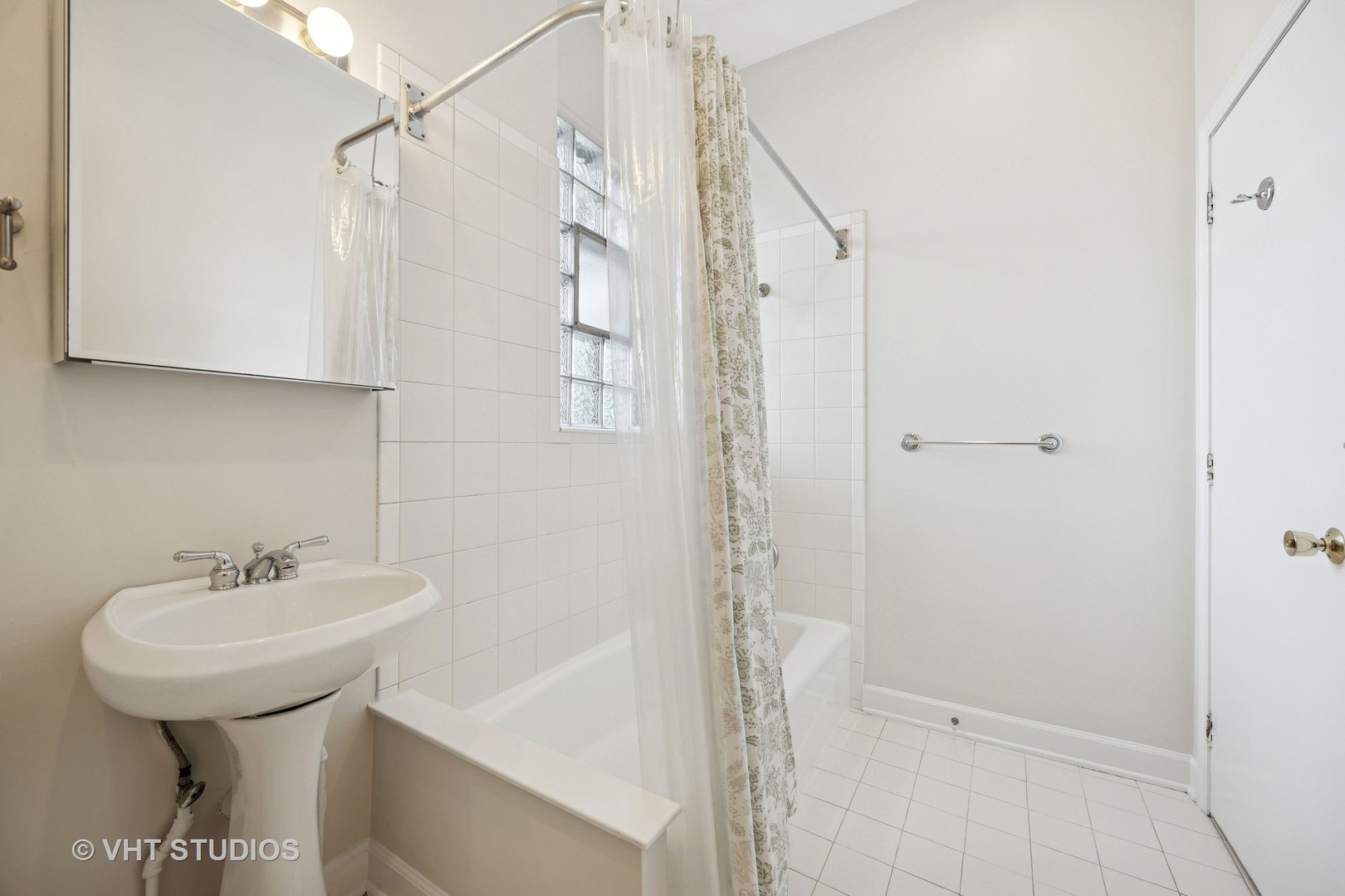 816 North Boulevard Unit: 2W