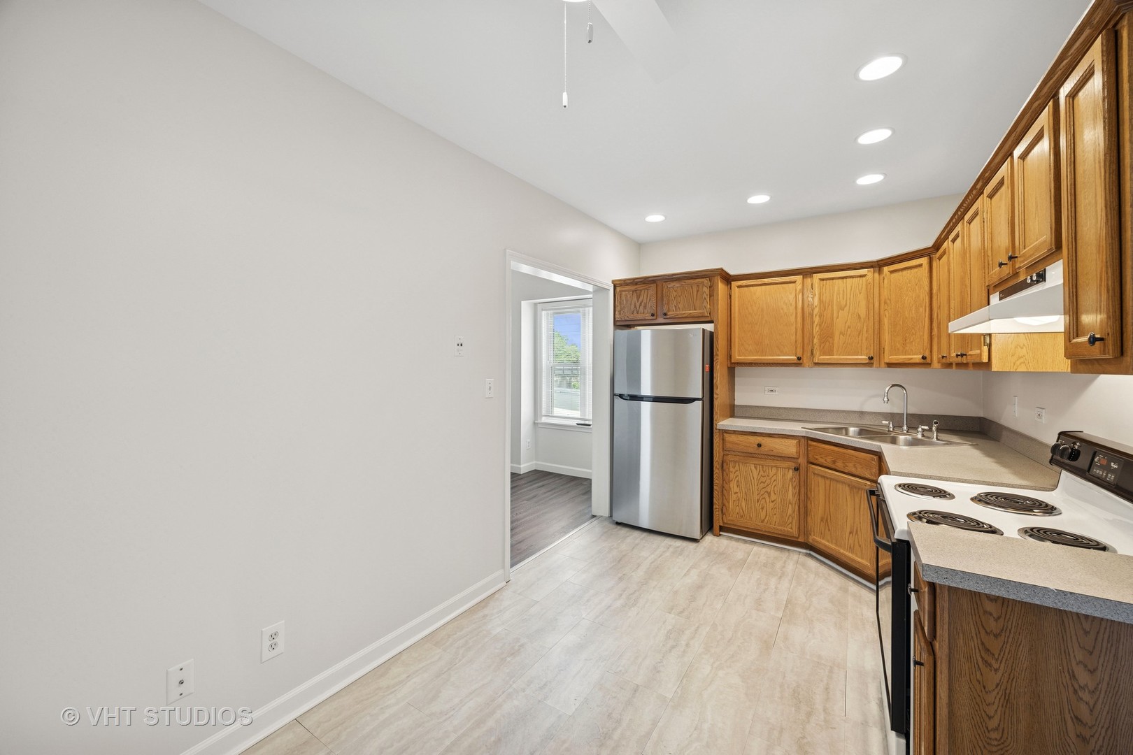 816 North Boulevard Unit: 2W