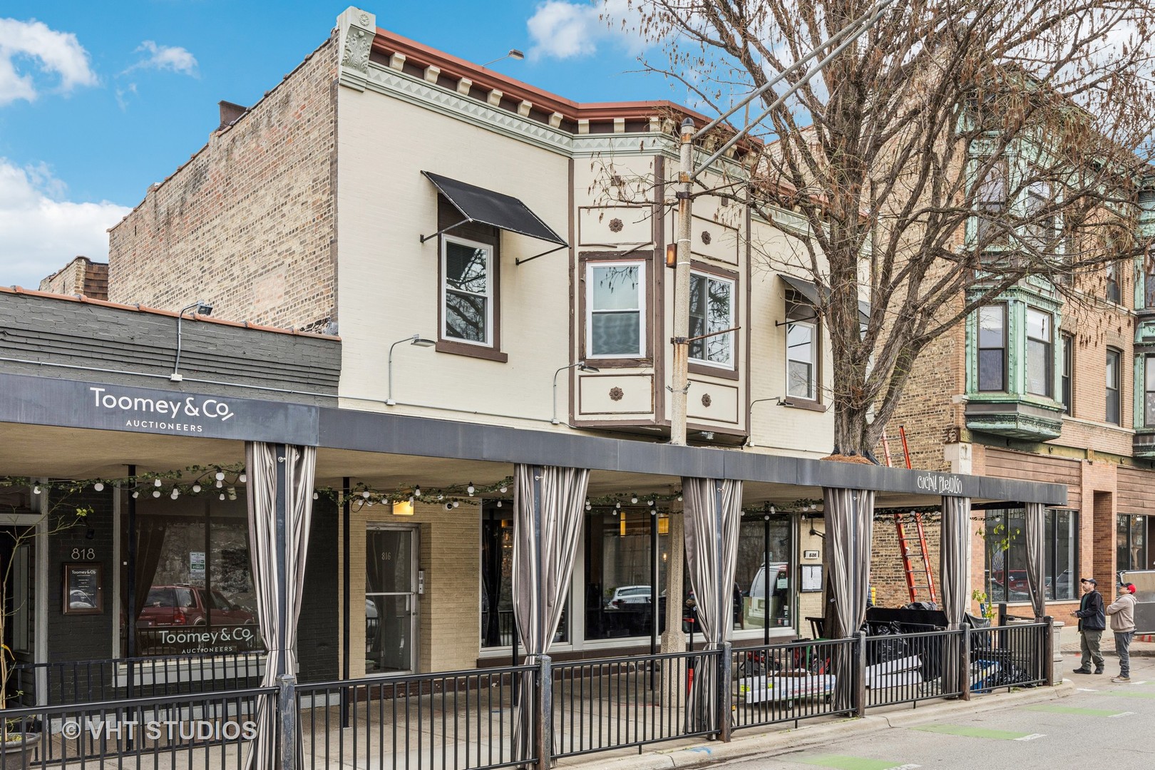 816 North Boulevard Unit: 2F