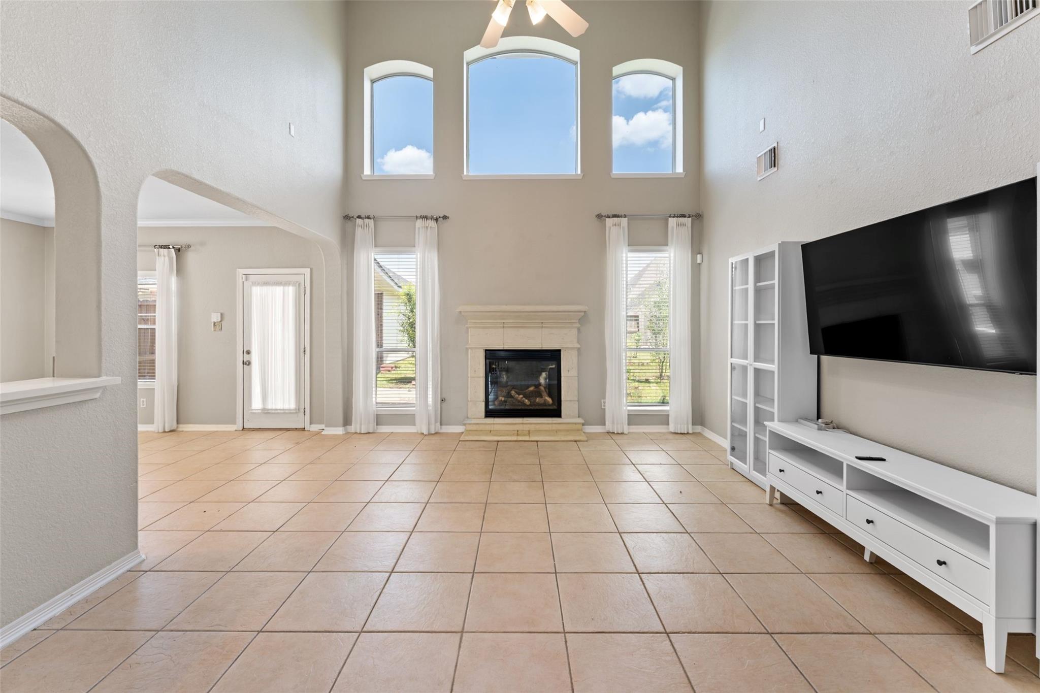 6518 Felicia Oaks Trail