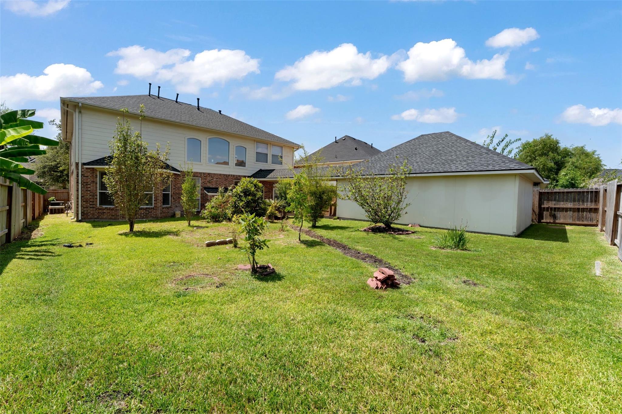 6518 Felicia Oaks Trail