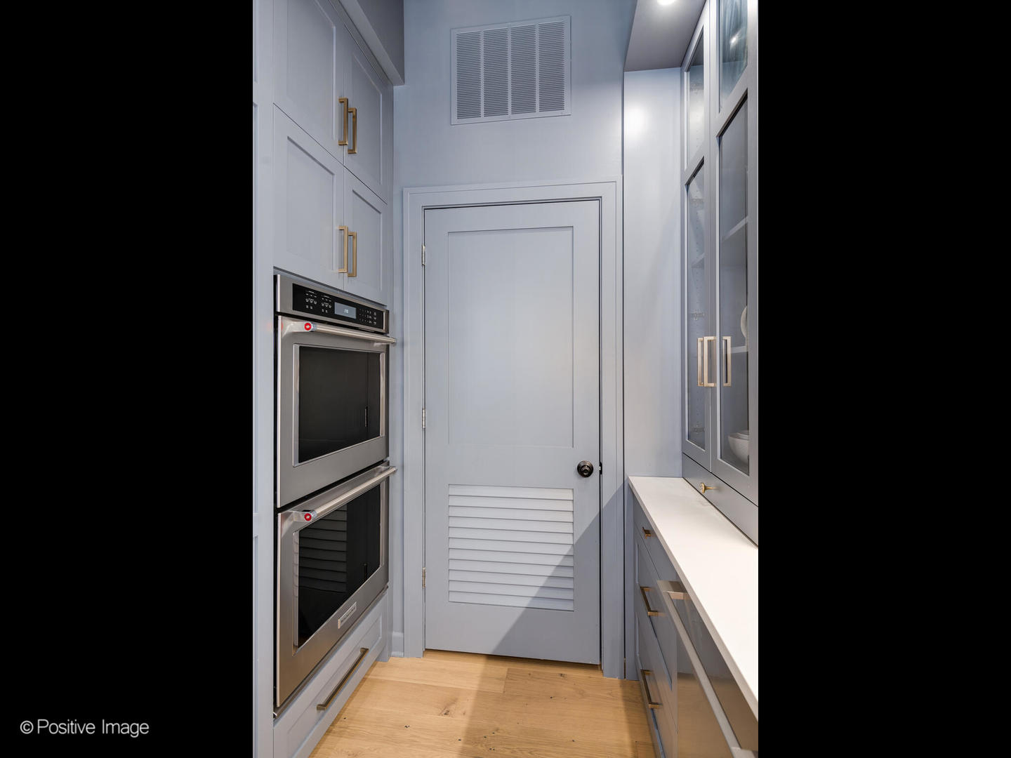 728 W Jackson Boulevard Unit: 221-222