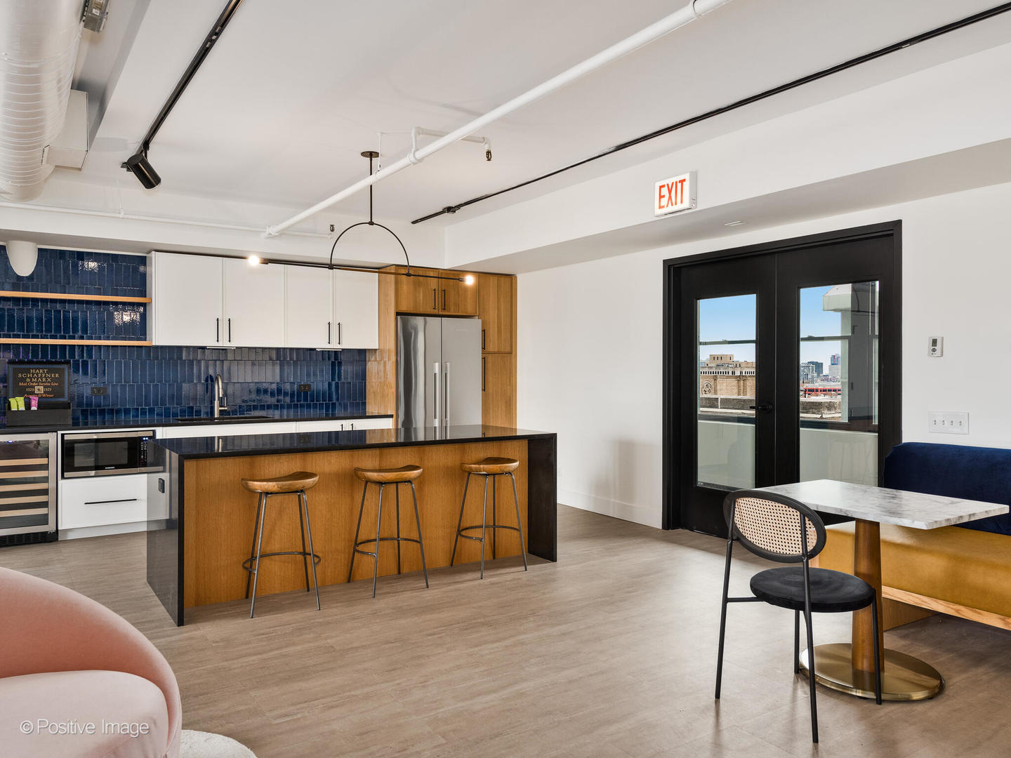 728 W Jackson Boulevard Unit: 221-222