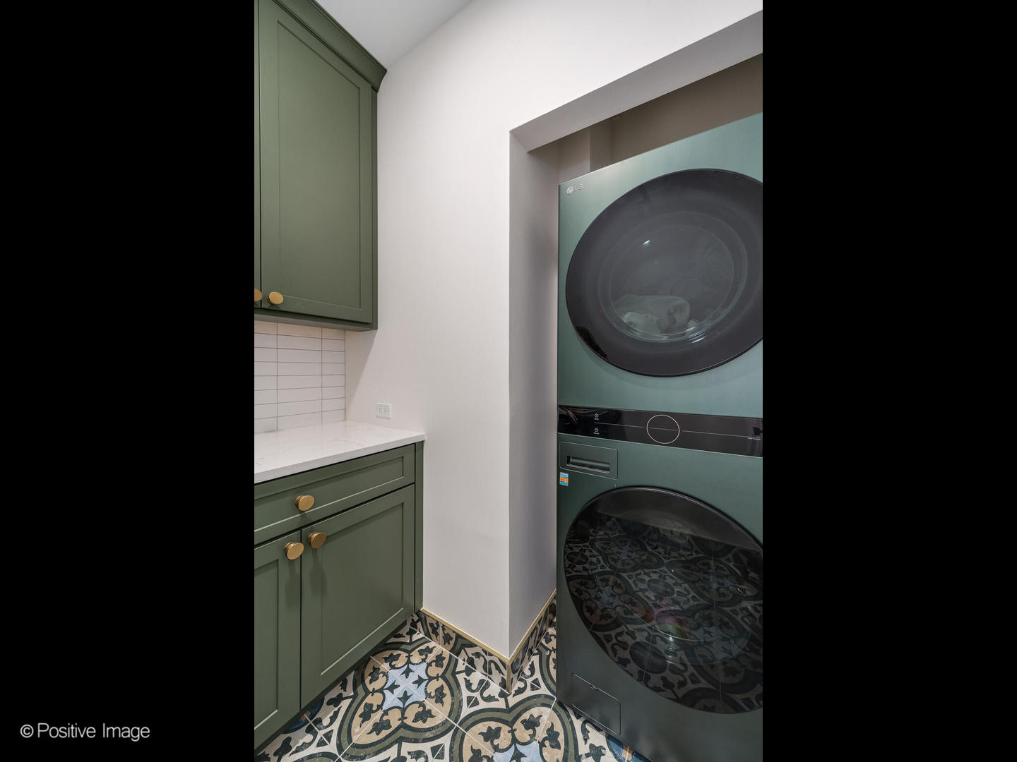 728 W Jackson Boulevard Unit: 221-222