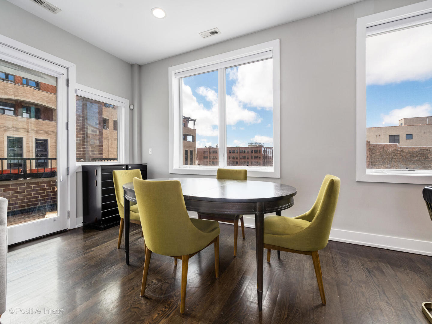 1312 W MADISON Street Unit: 4B