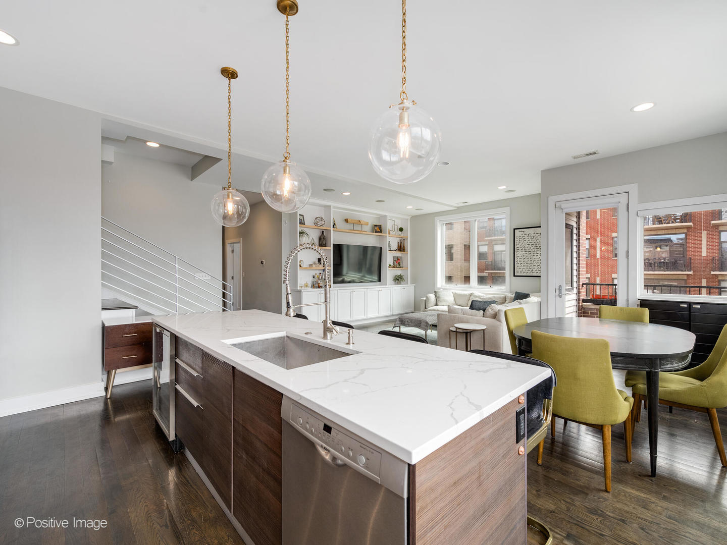 1312 W MADISON Street Unit: 4B
