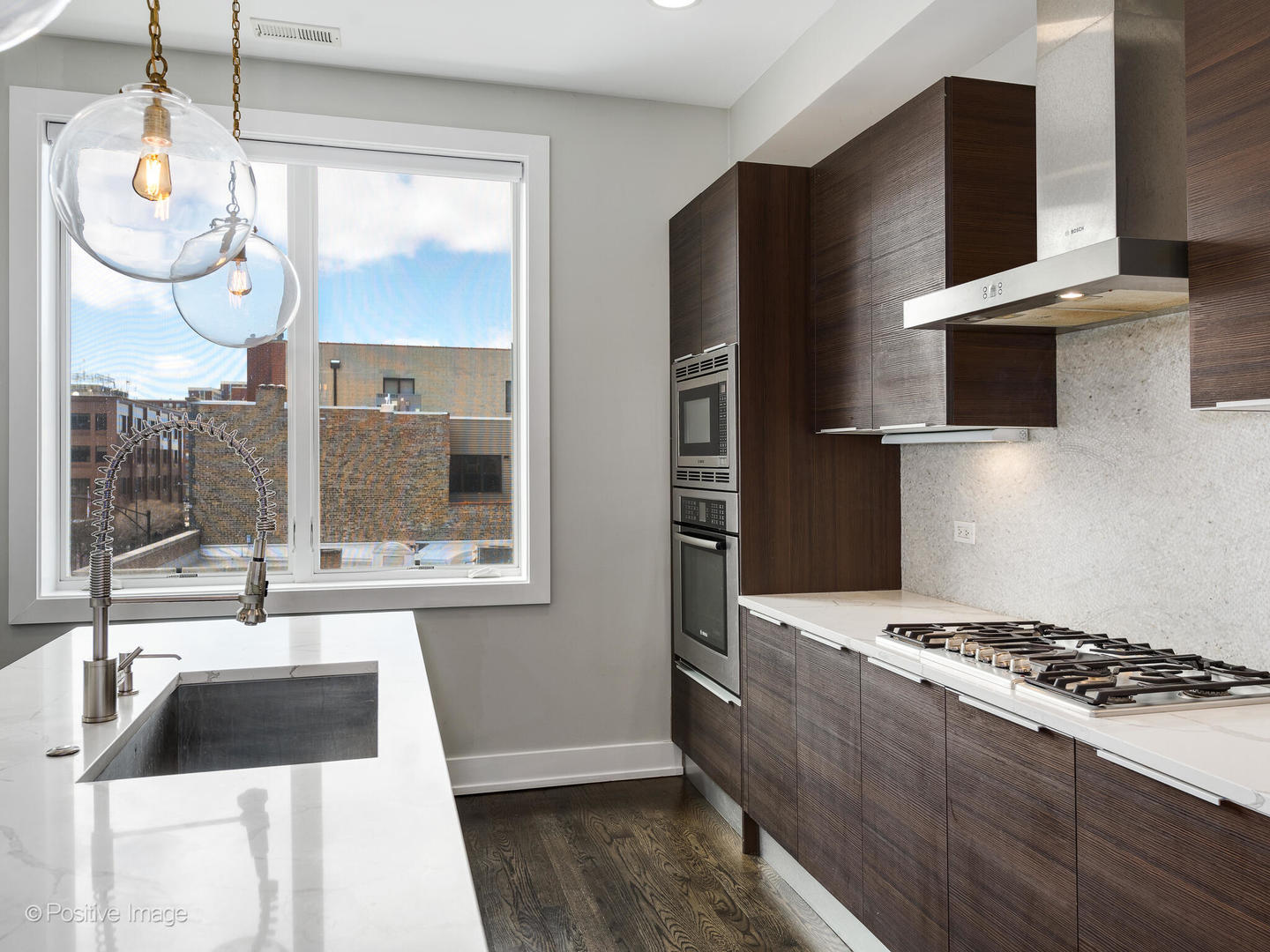 1312 W MADISON Street Unit: 4B