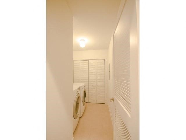 832 W Erie Street Unit: 1E