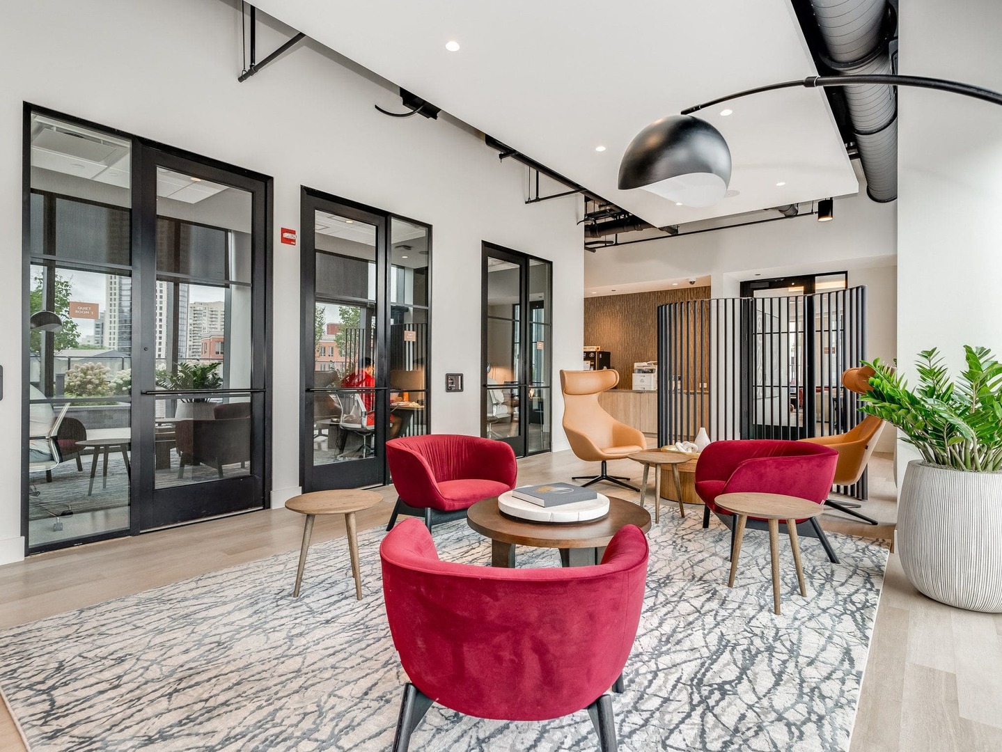 350 N Canal Street Unit: 3207