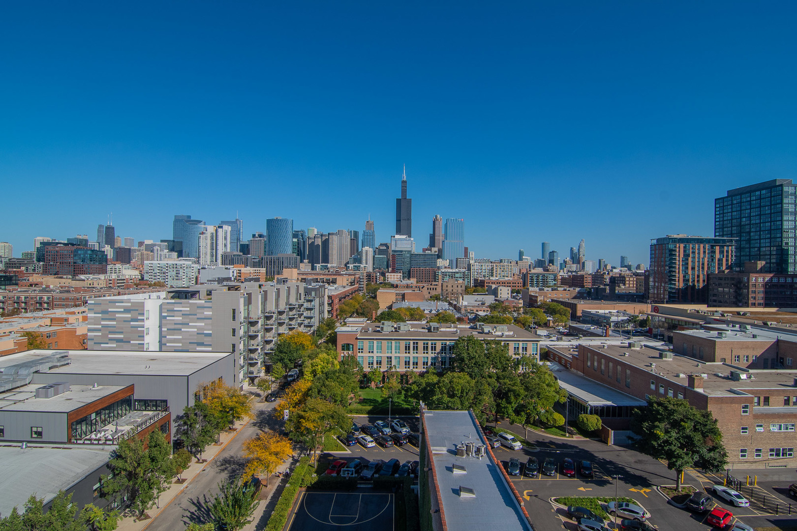 1201 W ADAMS Street Unit: 1004