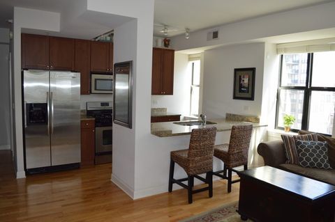 451 W Huron Street Unit: 1412
