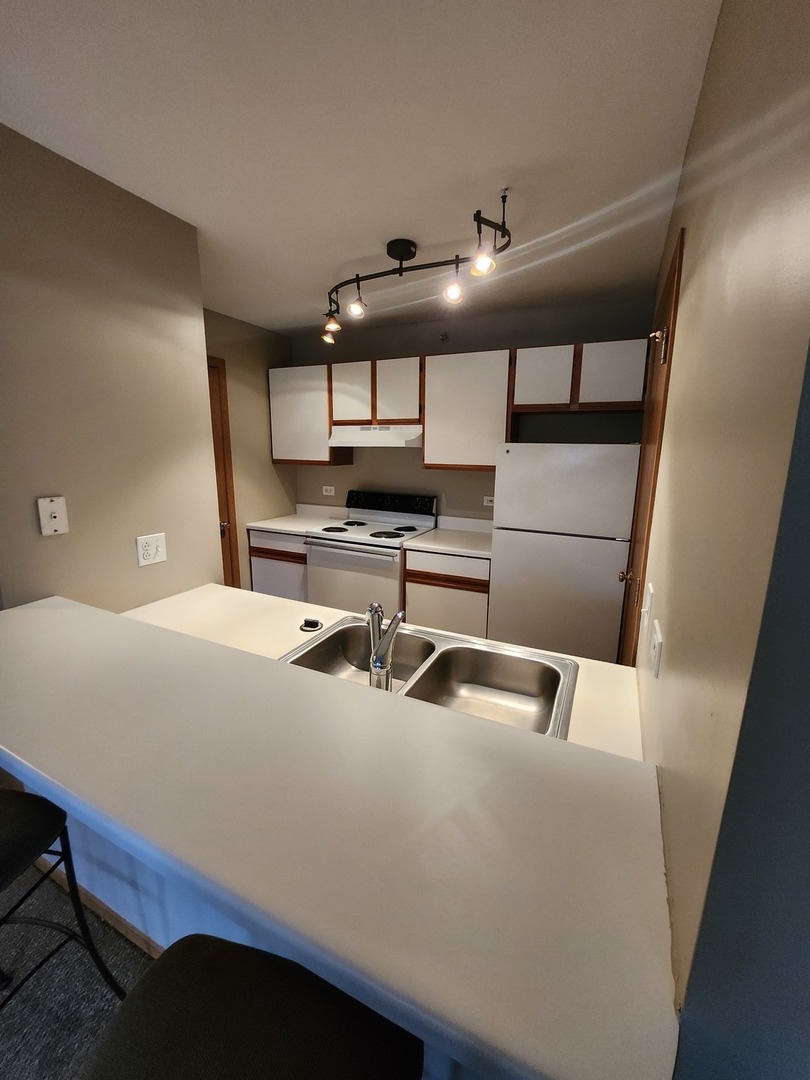 431 Leah Lane Unit: 2C