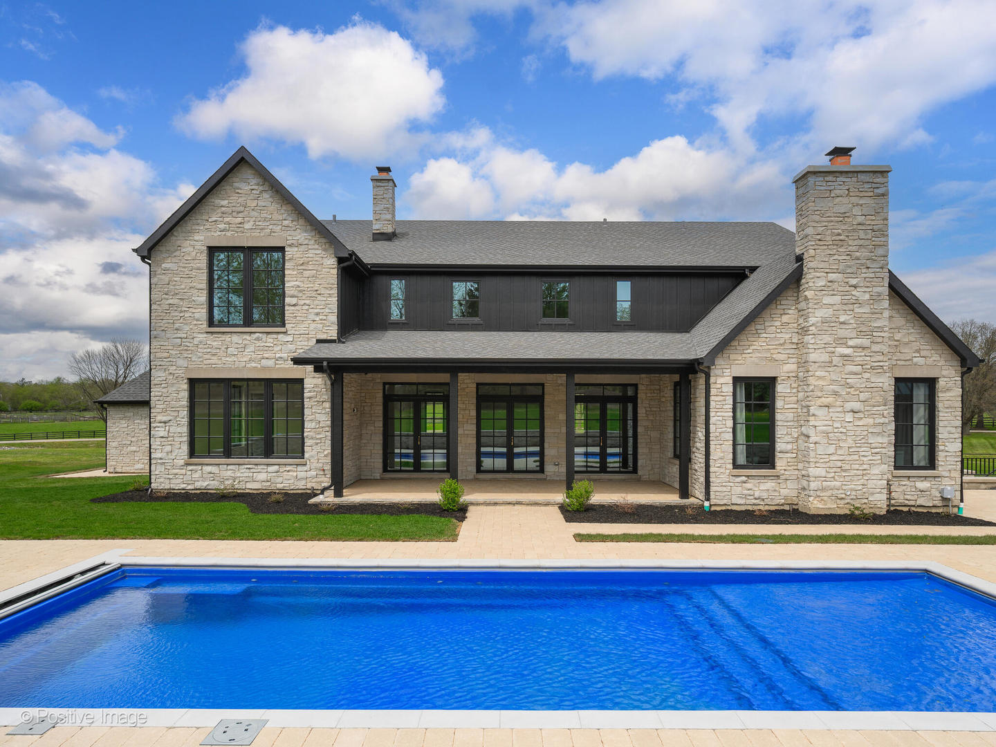 20 Creekside Lane