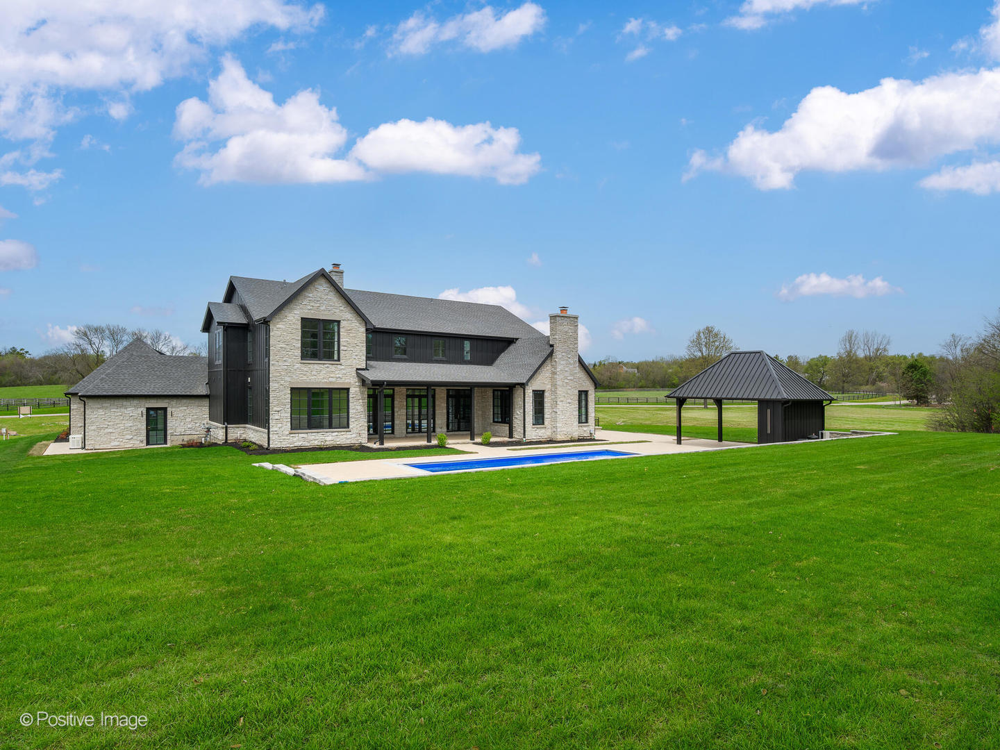 20 Creekside Lane