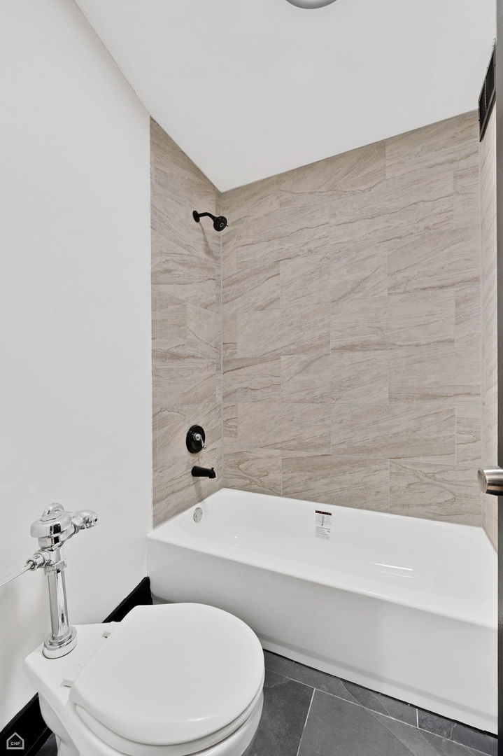300 N State Street Unit: 5623