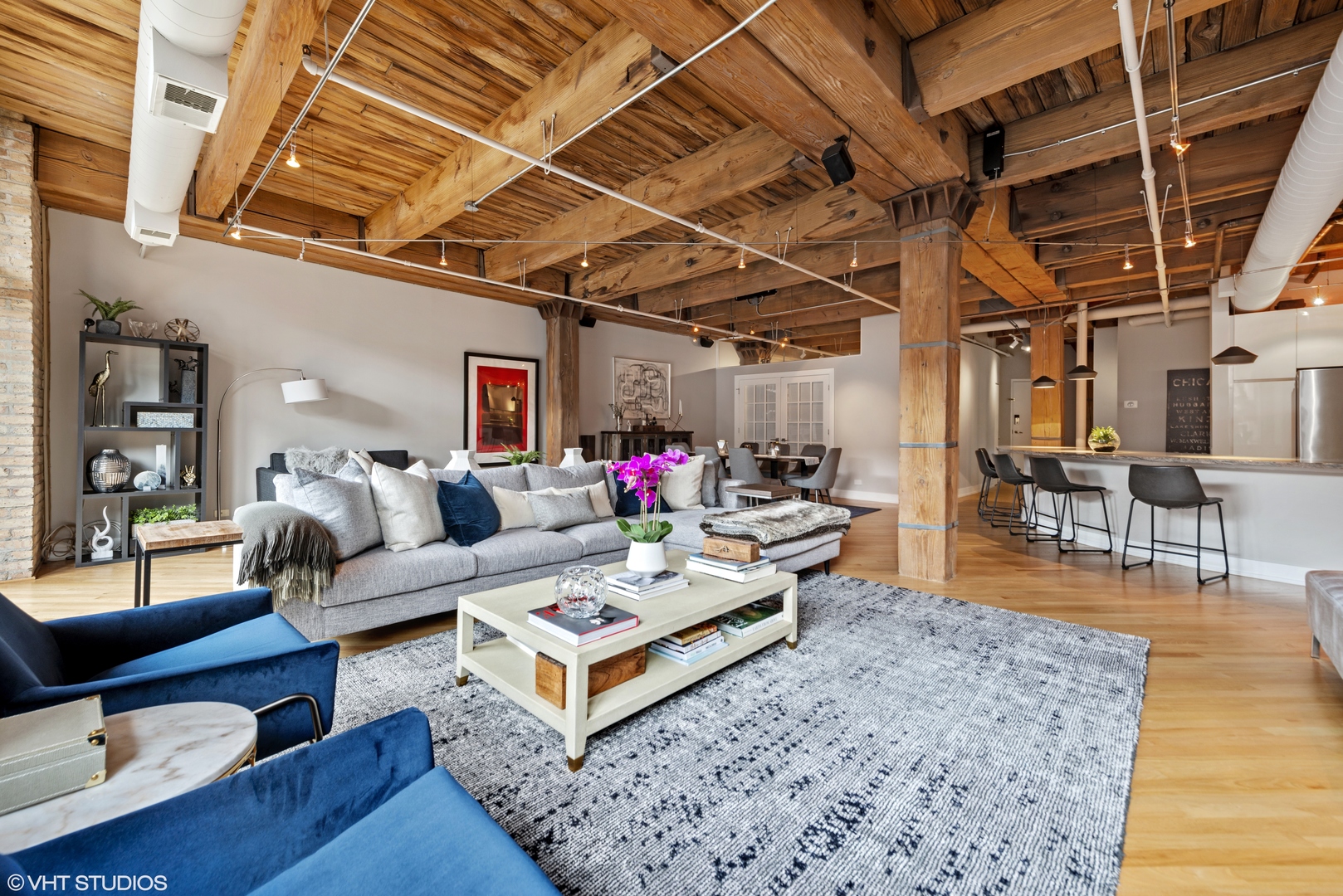 375 W ERIE Street Unit: 410