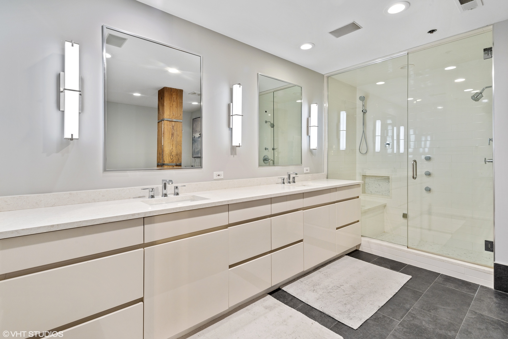 375 W ERIE Street Unit: 410