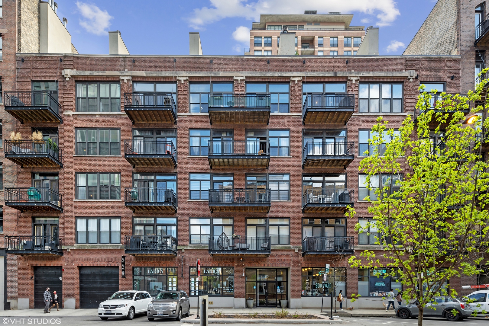 375 W ERIE Street Unit: 410