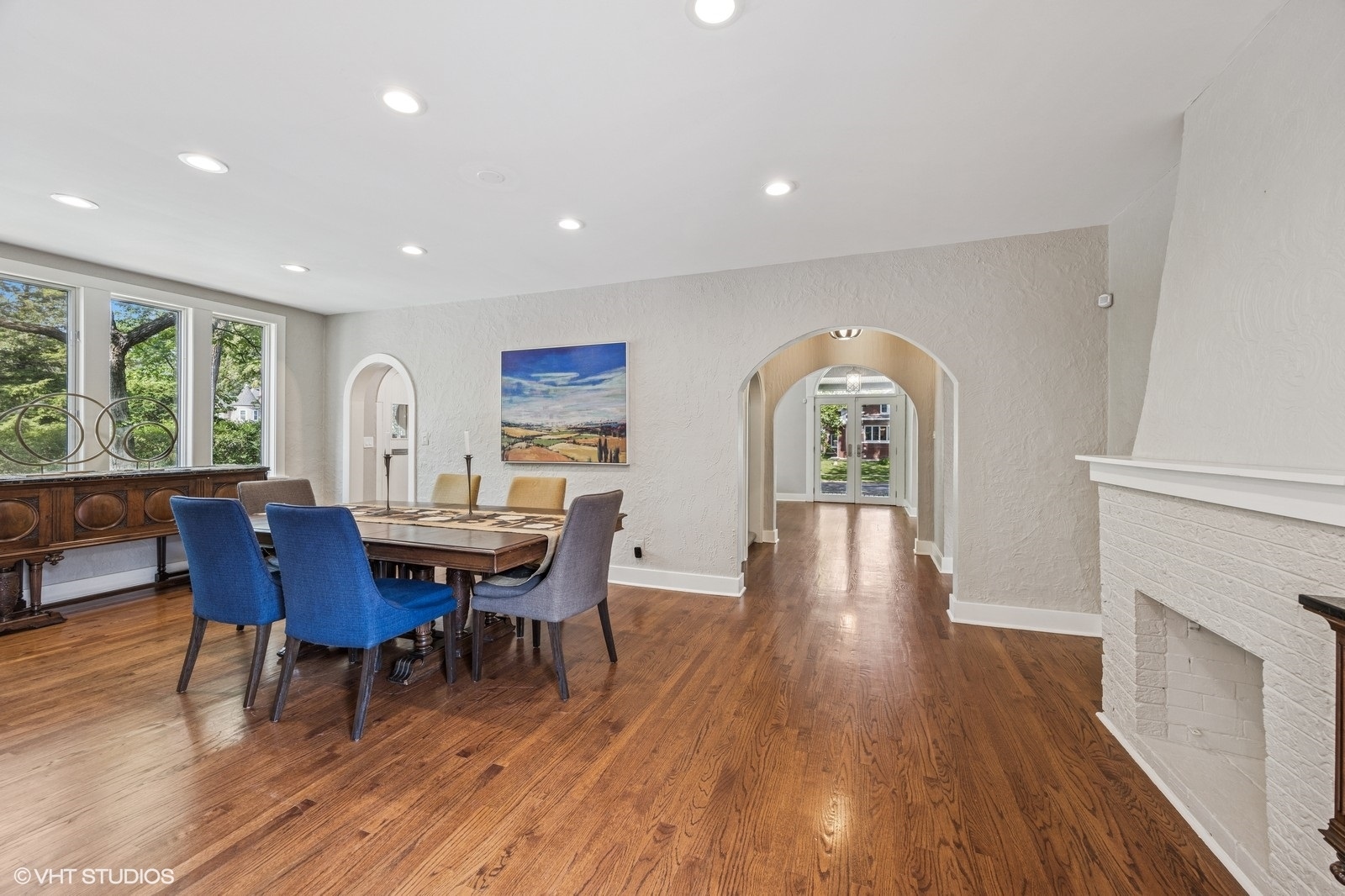 146 GALE Avenue