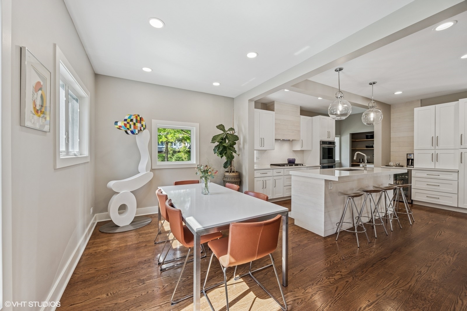 146 GALE Avenue