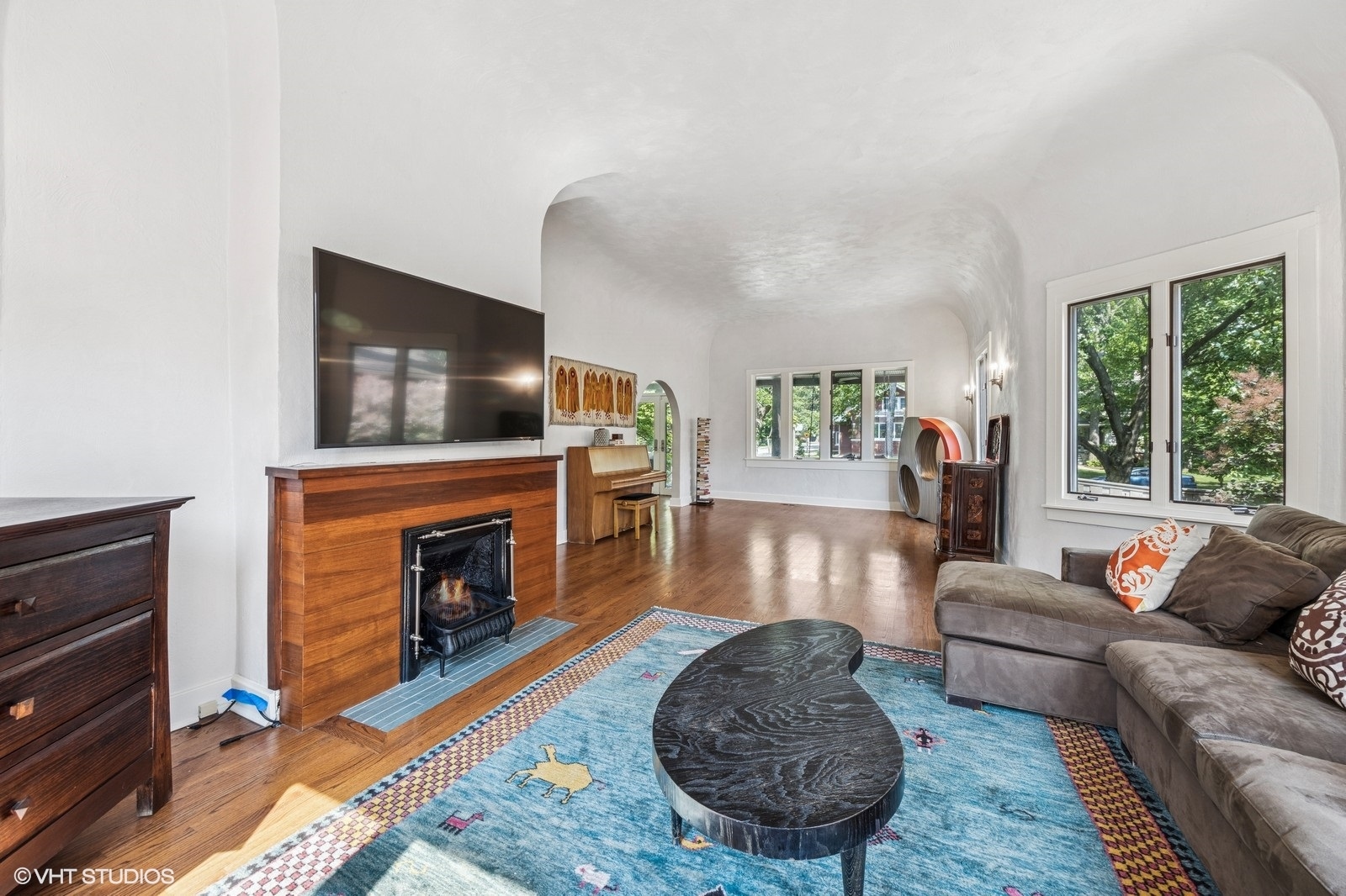 146 GALE Avenue