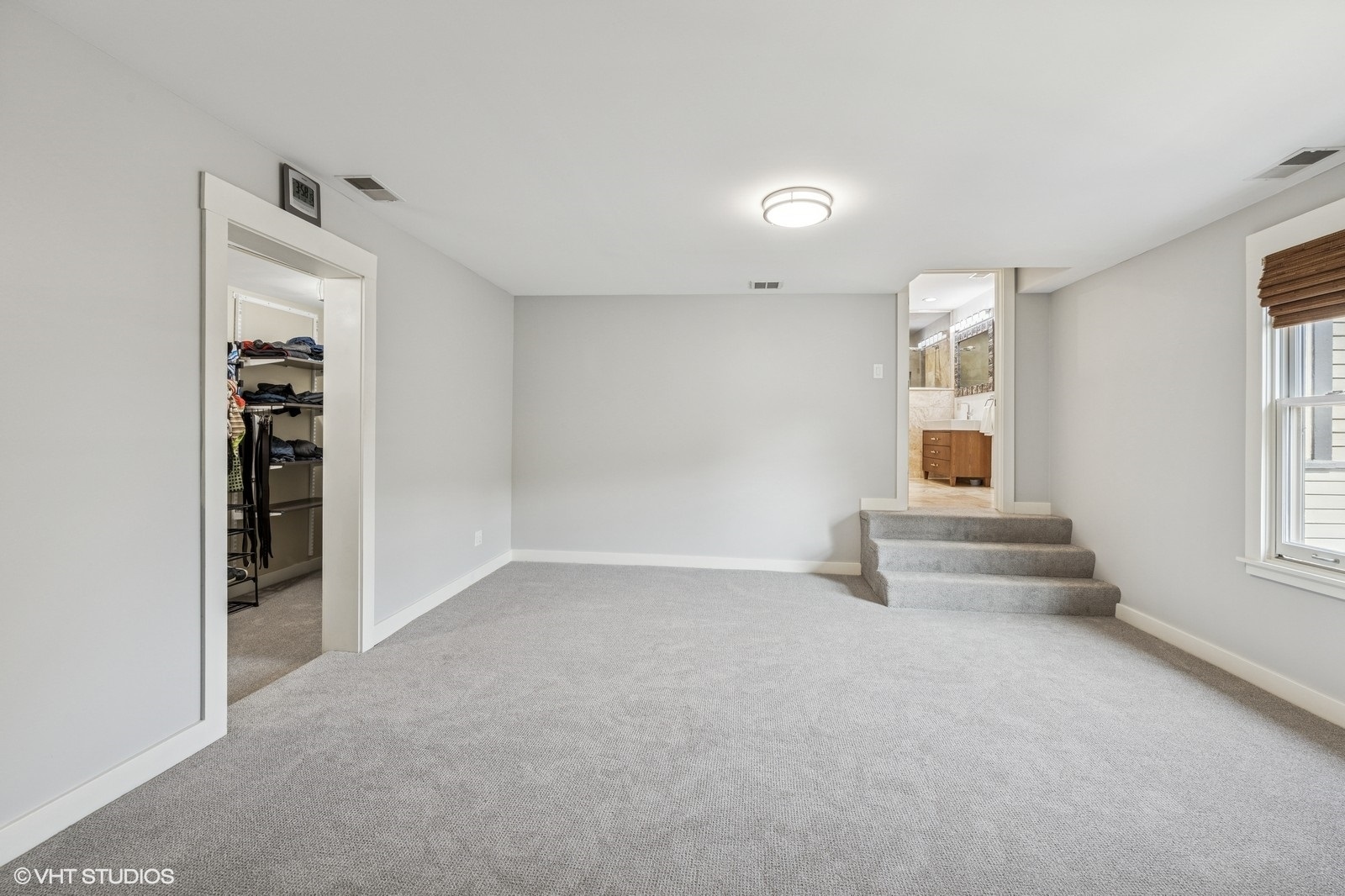 146 GALE Avenue