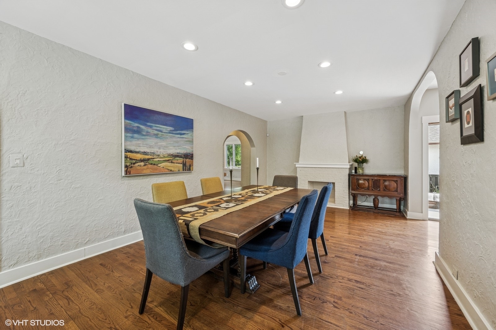146 GALE Avenue