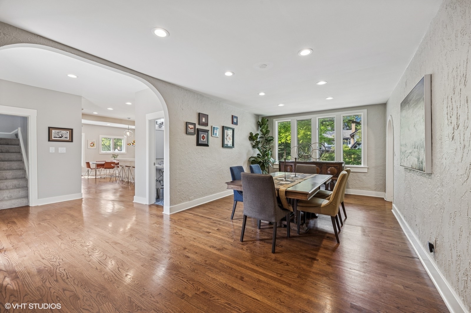 146 GALE Avenue