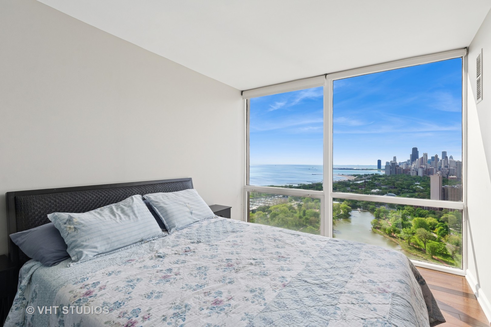 2650 N LAKEVIEW Avenue Unit: 4110