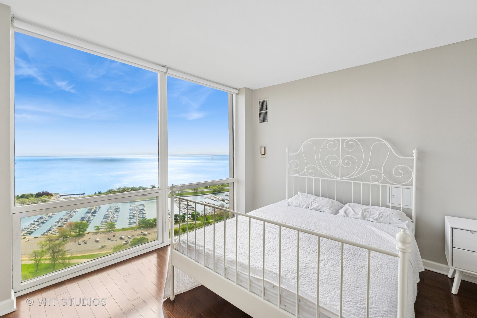2650 N LAKEVIEW Avenue Unit: 4110