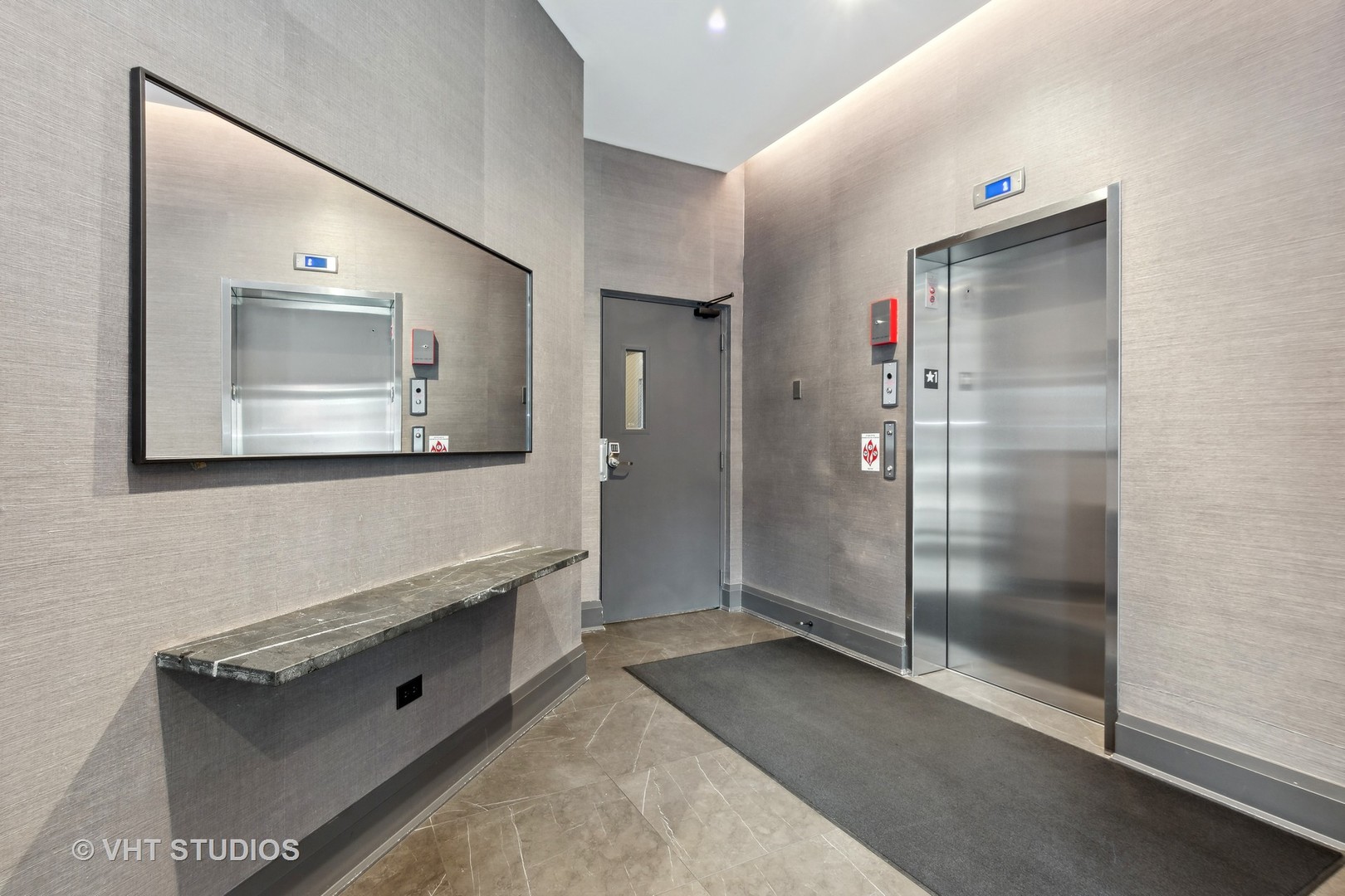 1110 W Schubert Avenue Unit: 303