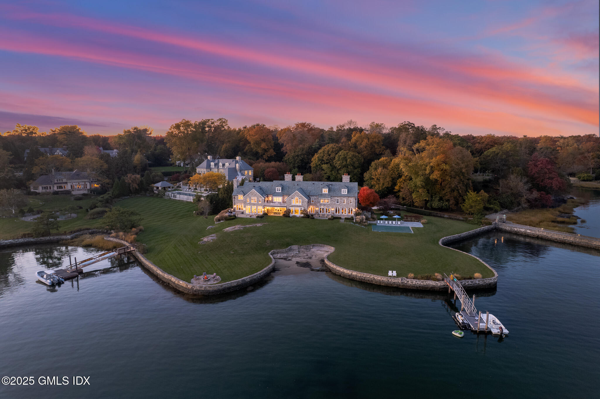 545 Indian Field Road | Infinity by the Sea