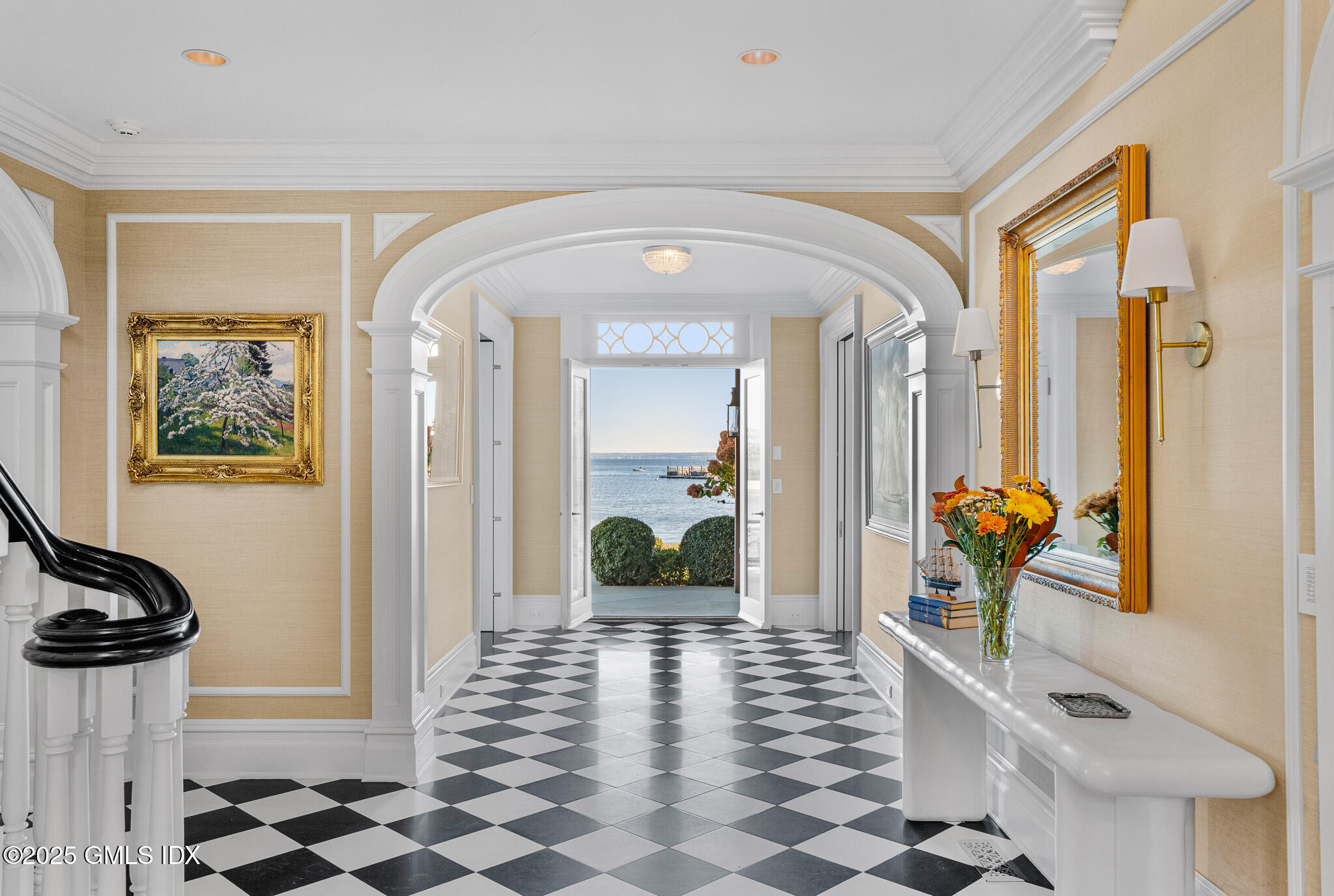 545 Indian Field Road | Infinity by the Sea