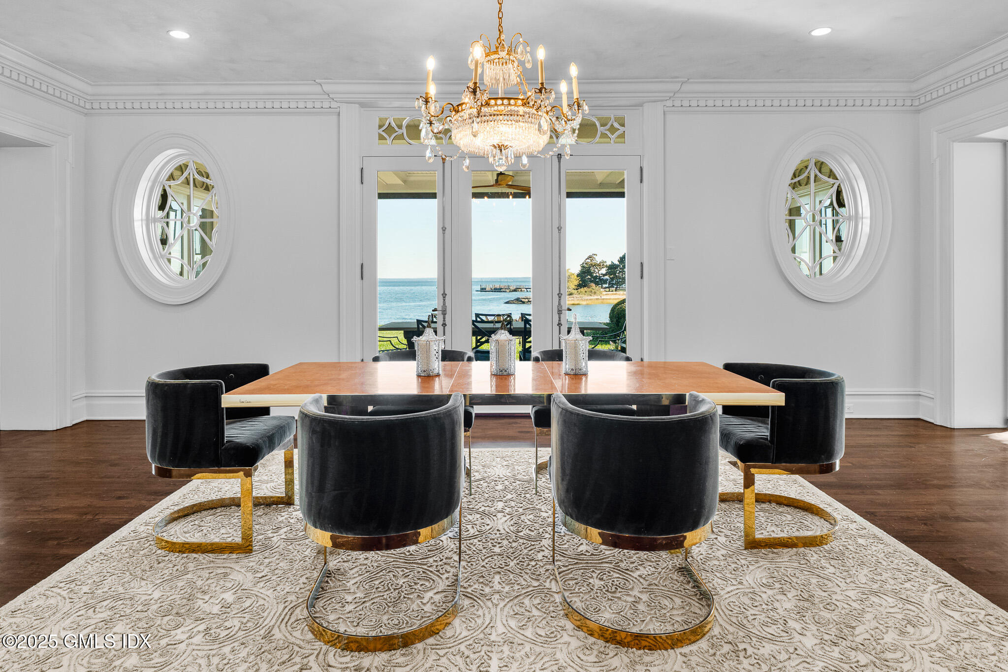 545 Indian Field Road | Infinity by the Sea