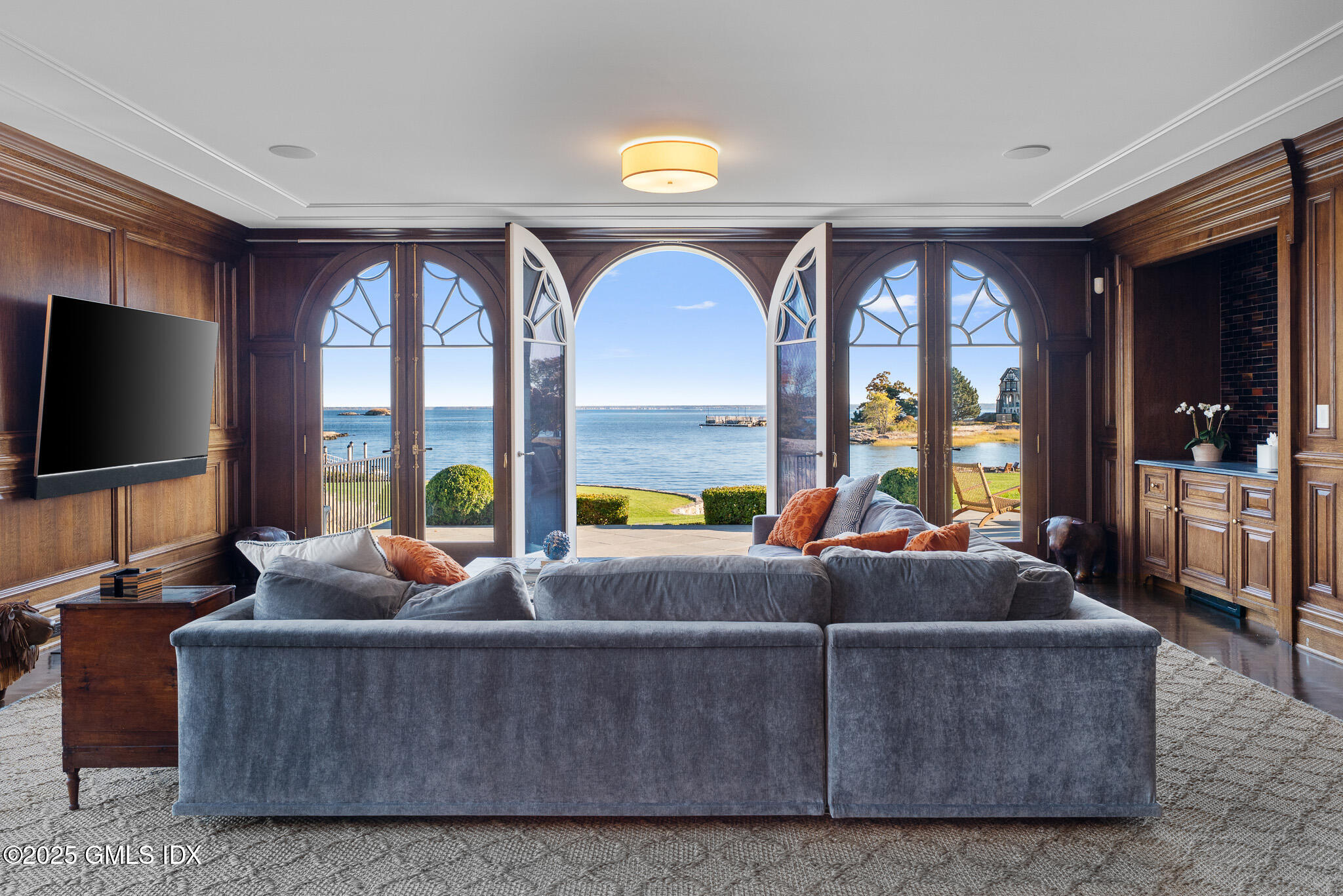 545 Indian Field Road | Infinity by the Sea