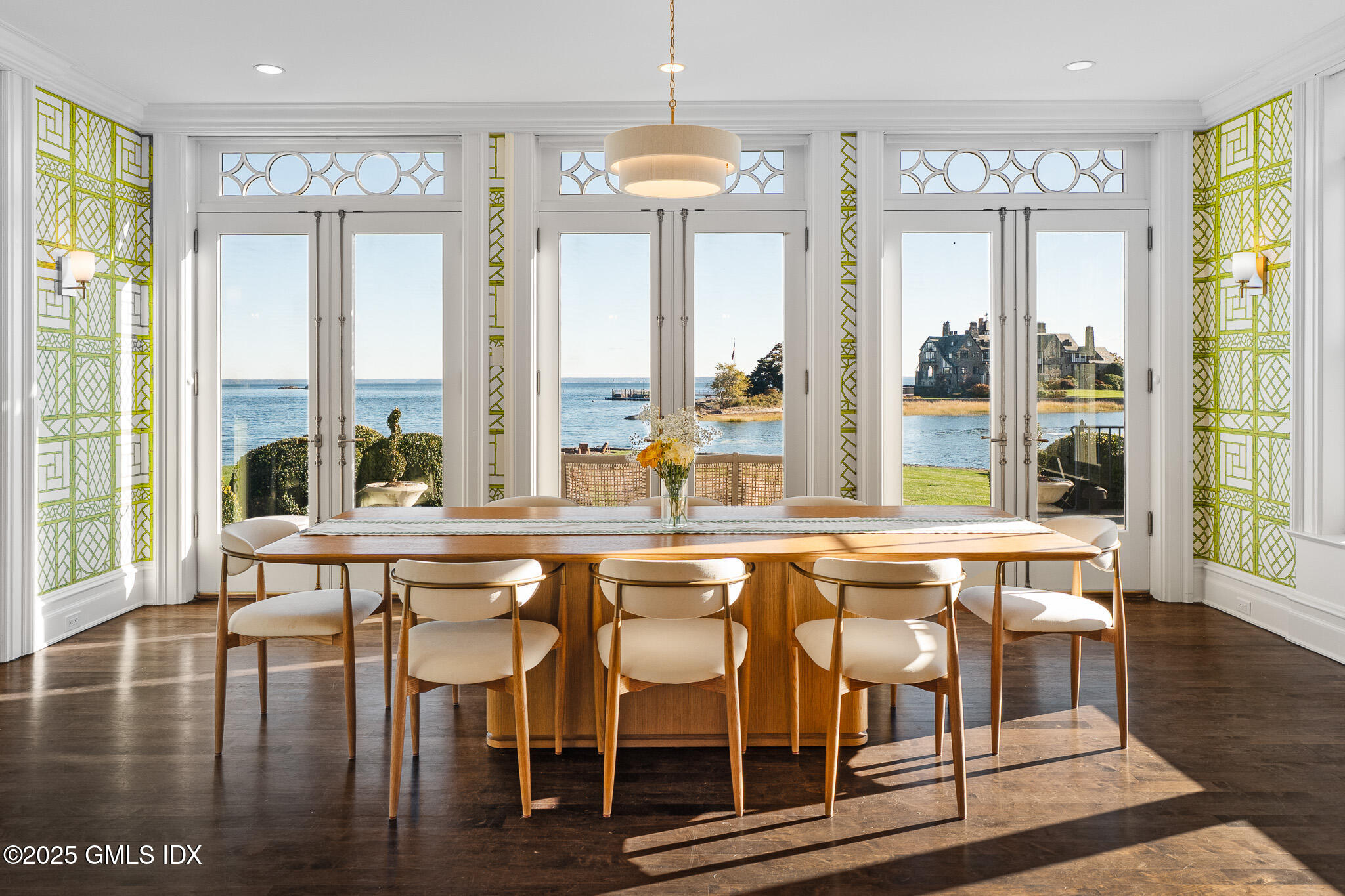 545 Indian Field Road | Infinity by the Sea