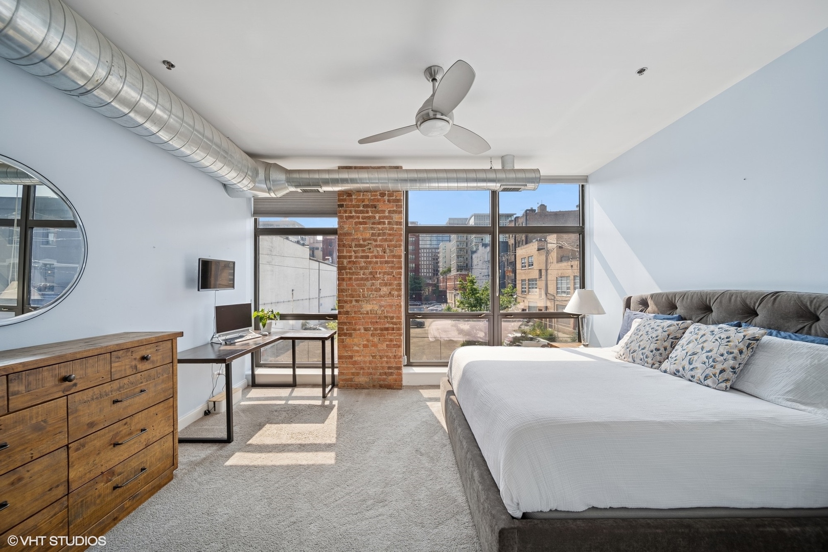 23 N Green Street Unit: 206